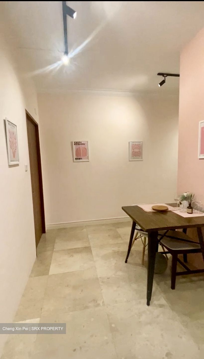 Heritage View (D5), Condominium #568868811